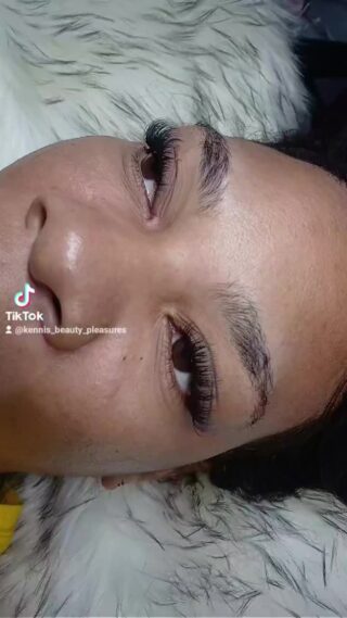 I love a client with a lot of lashes for a classic set. The fuller your natural lashes the fuller you set will be
Book an appointment with us today www.kbpleasures.com 
#portmorelashartist #portmorelashtech ##bookanappointment